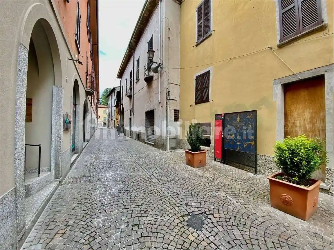 Casa indipendente in vendita a Oggiono