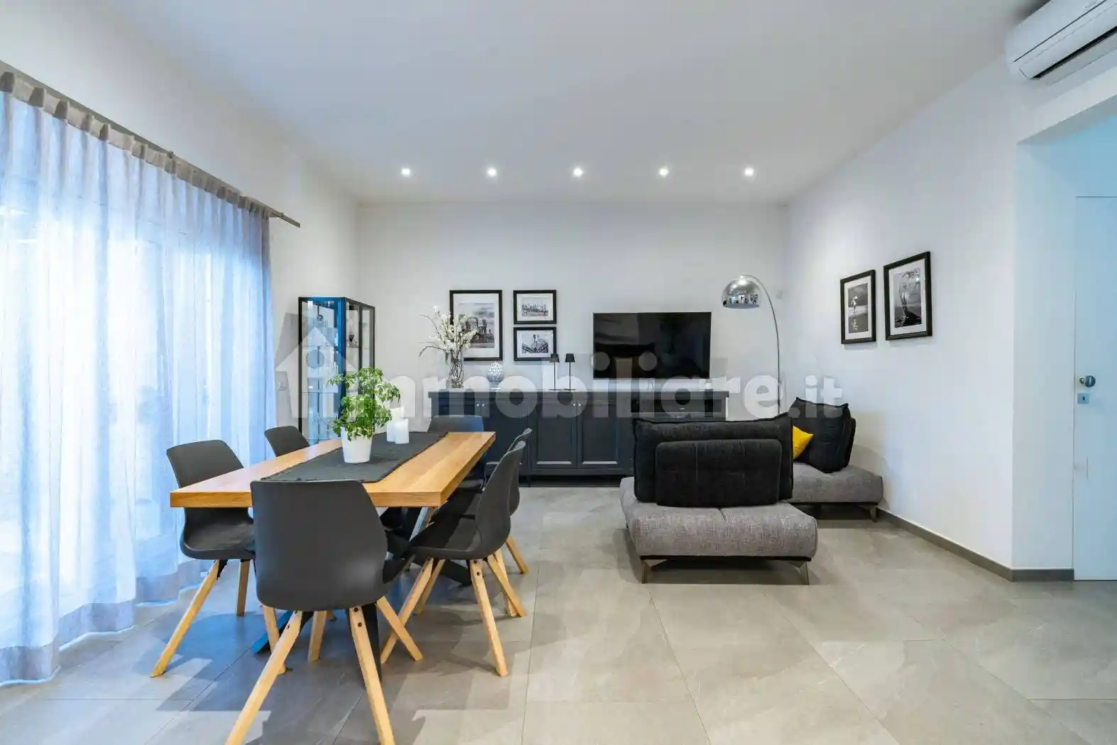 Casa indipendente in vendita a Prato