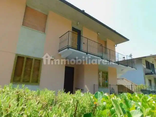 Villa in vendita a Nave