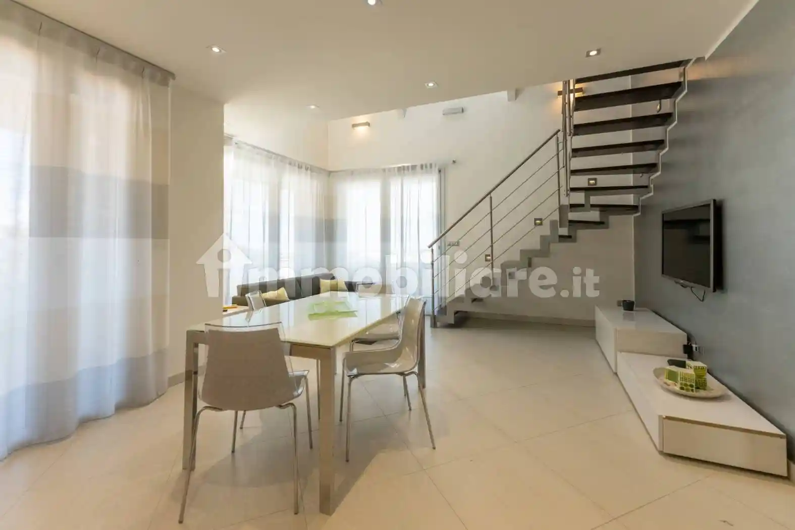 Trilocale via Edmondo De Amicis 22, Lido degli Estensi, Comacchio - foto 2