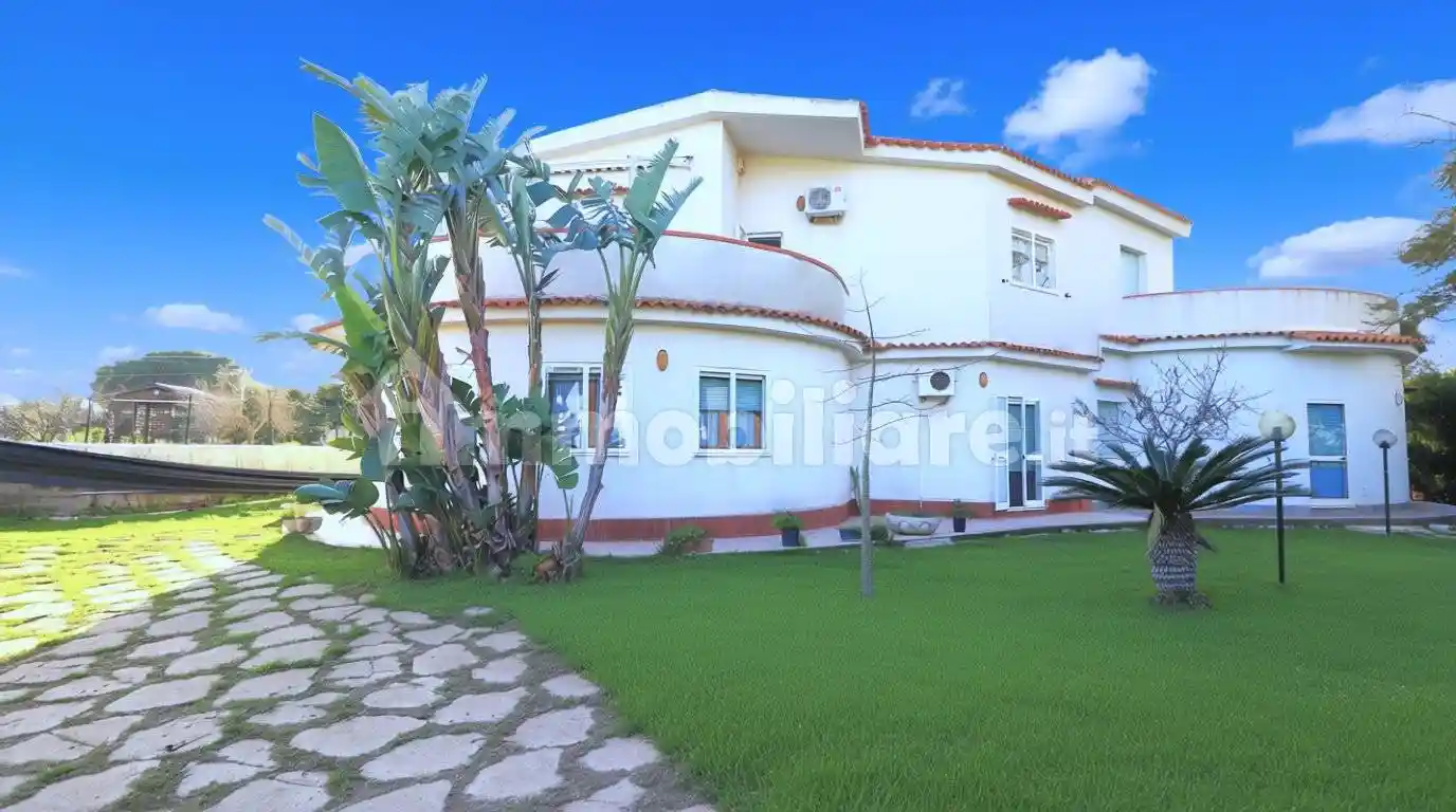 Villa in vendita a Siracusa