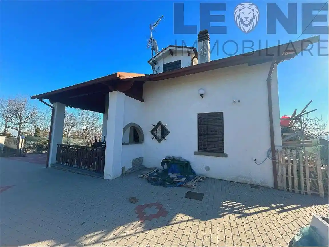 Villa in vendita a Castelvetro di Modena