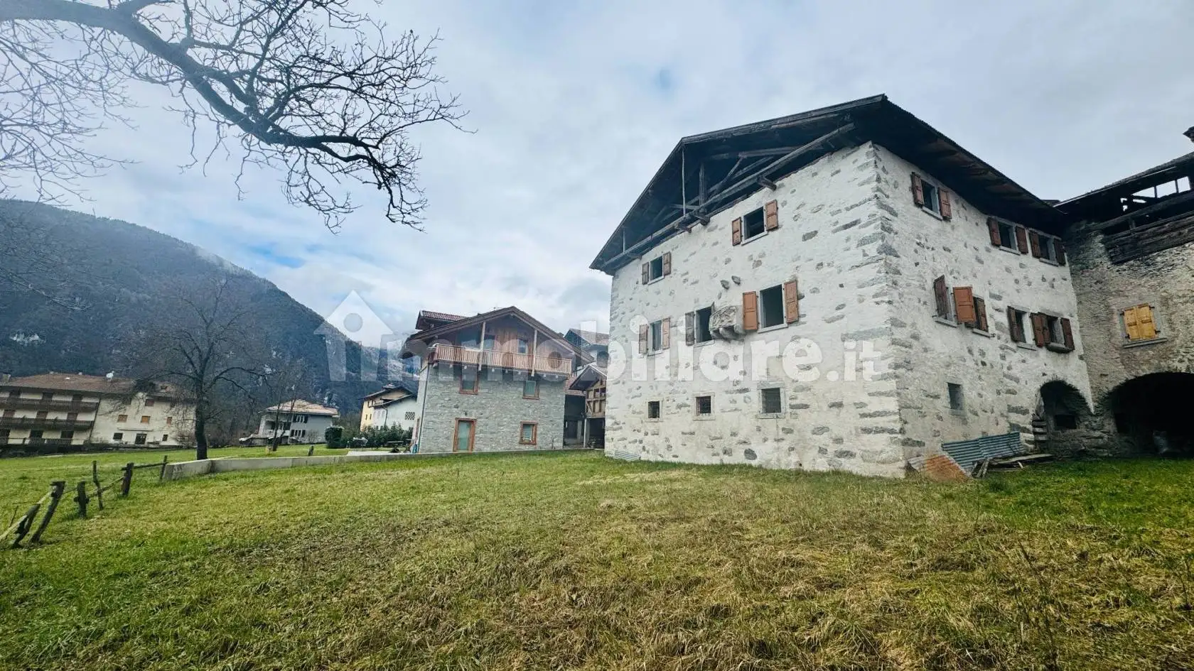 Rustico piazza Martiri Trentini, Borgo Lares - foto 3