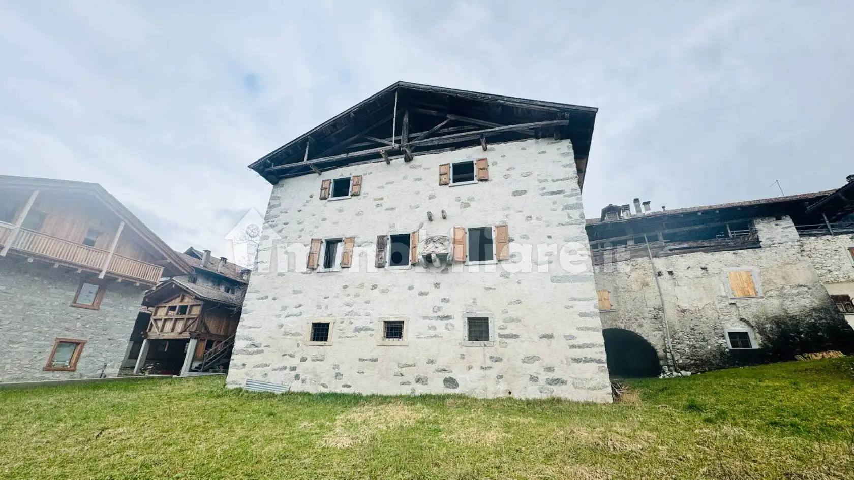 Rustico piazza Martiri Trentini, Borgo Lares - foto 4