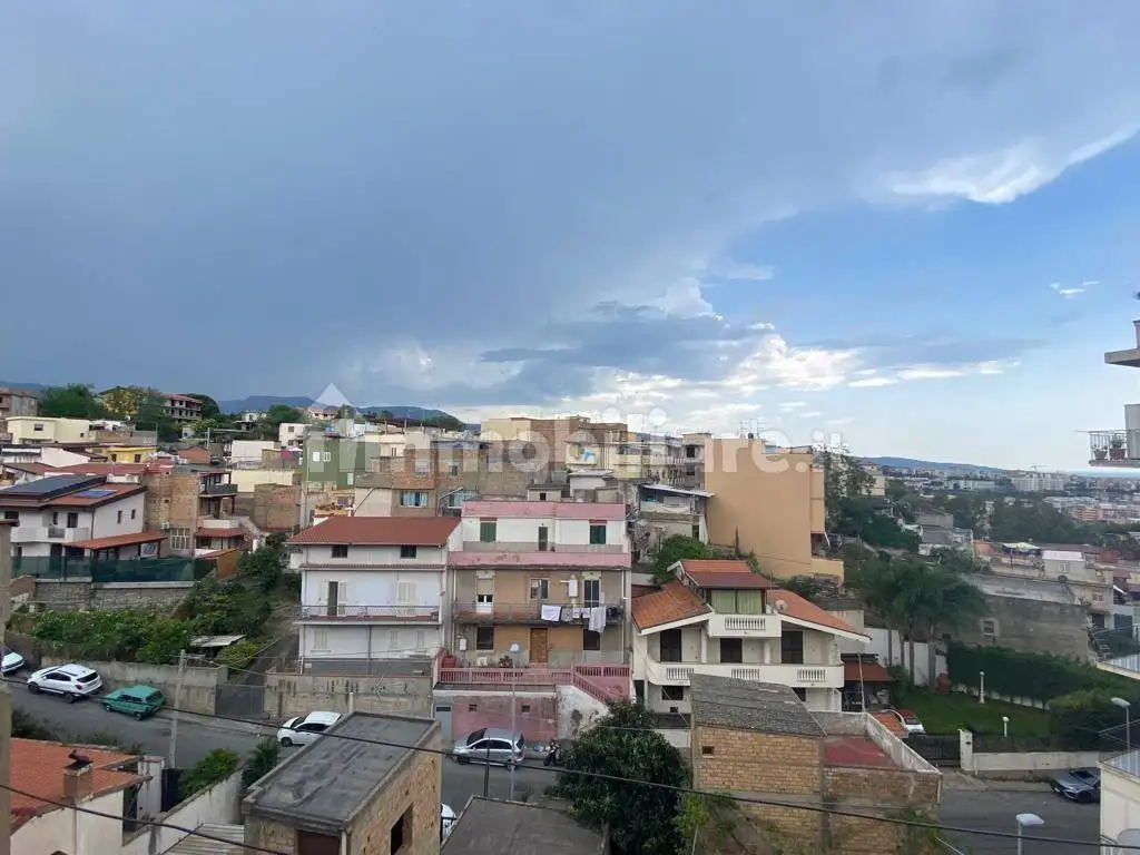 Palazzo - Edificio in vendita a Reggio Calabria
