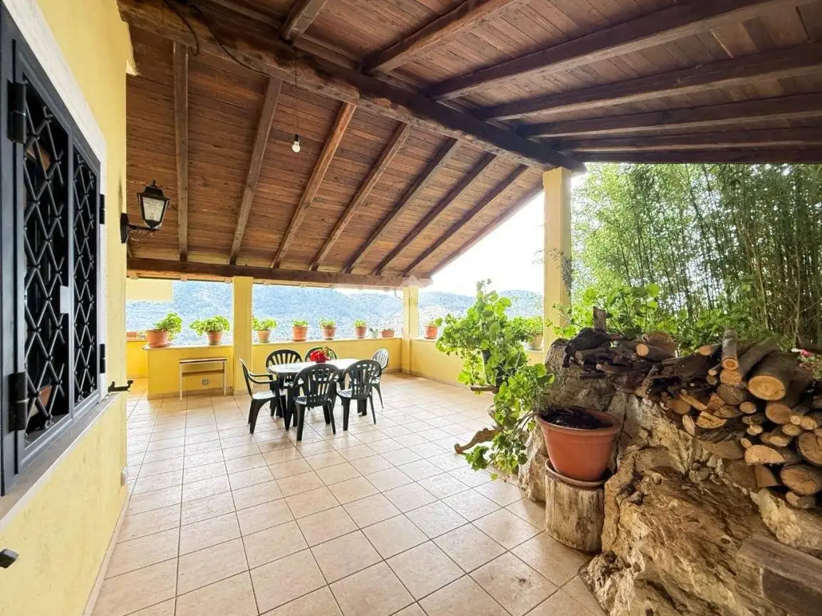 Villa in vendita a Bassiano