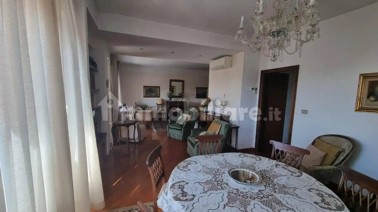Appartamento in vendita a Livorno