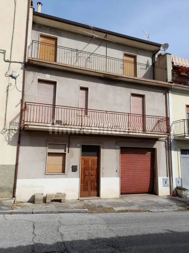 Casa indipendente in vendita a Anversa degli Abruzzi