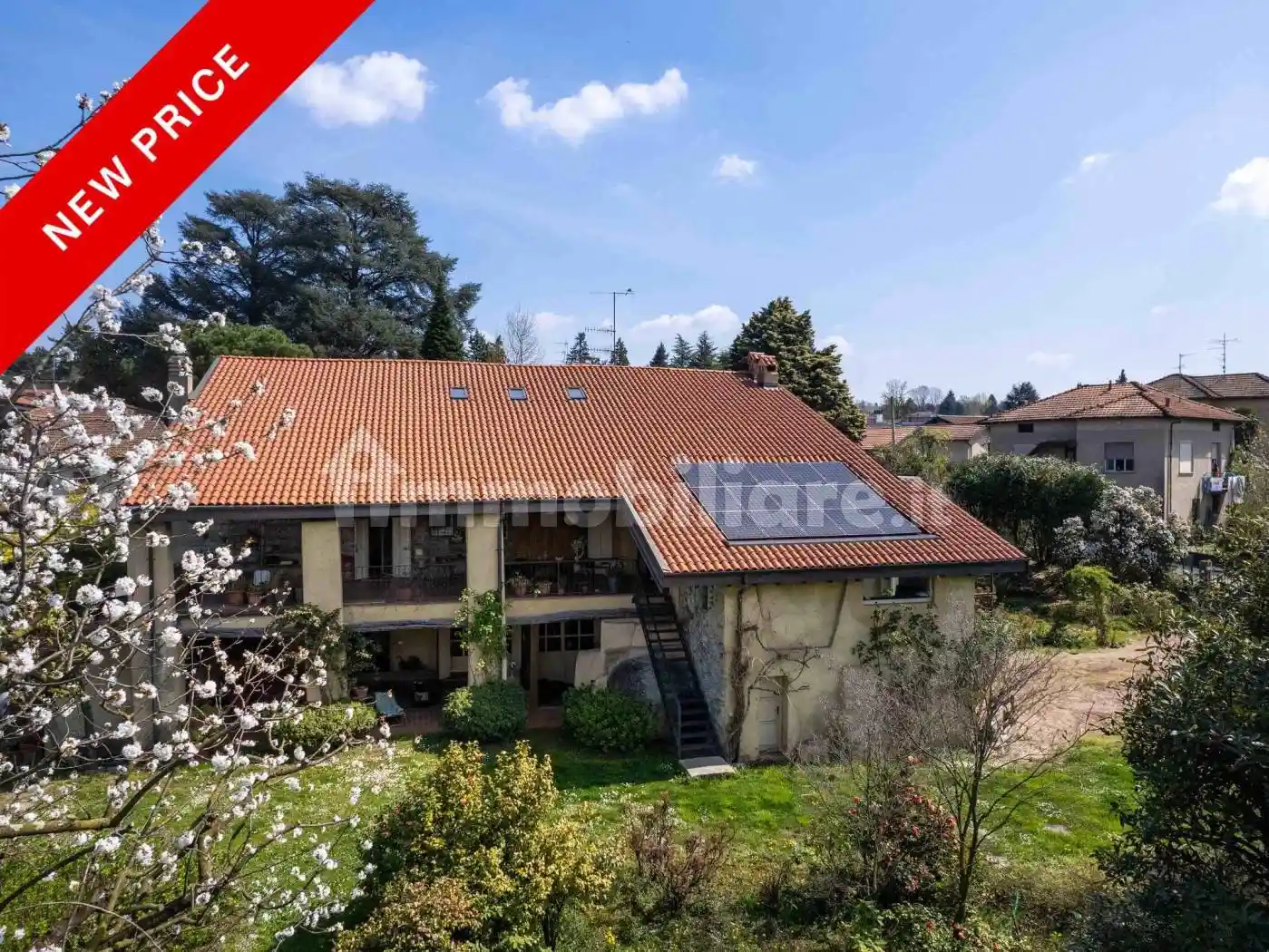 Villa in vendita a Buguggiate