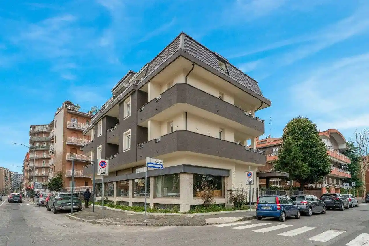 Appartamento in vendita a Cesano Boscone