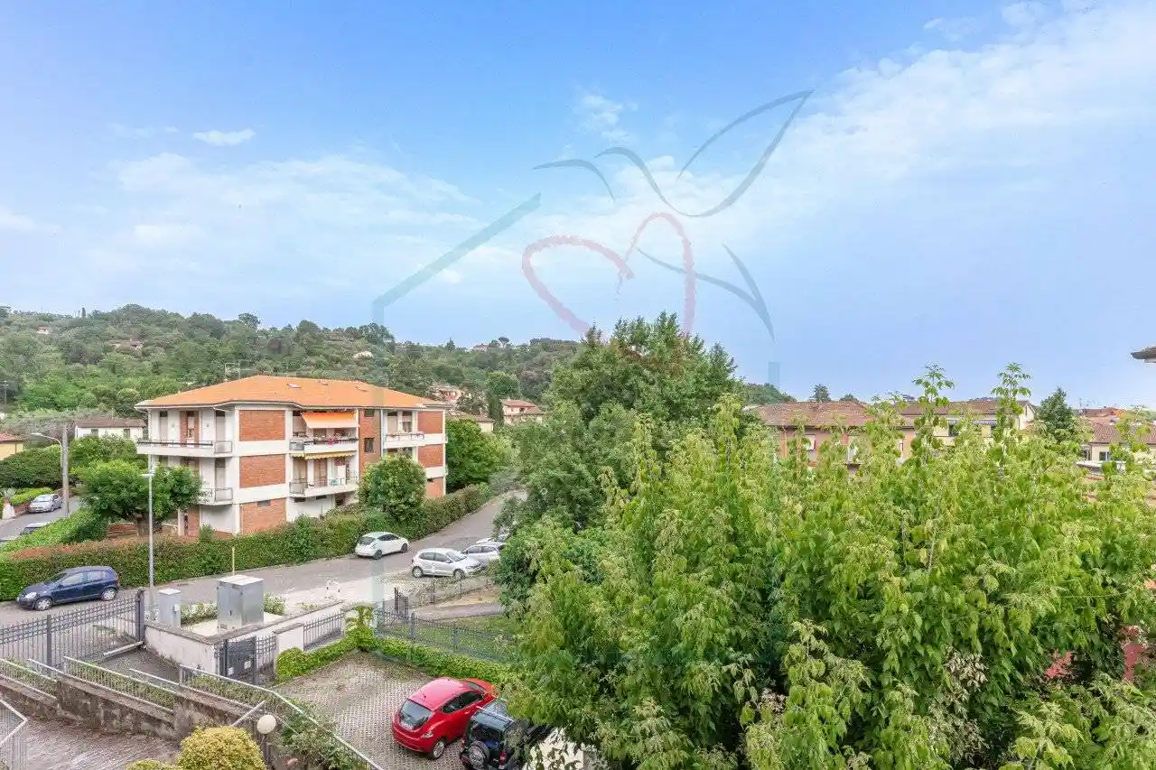 Appartamento in vendita a Sarzana