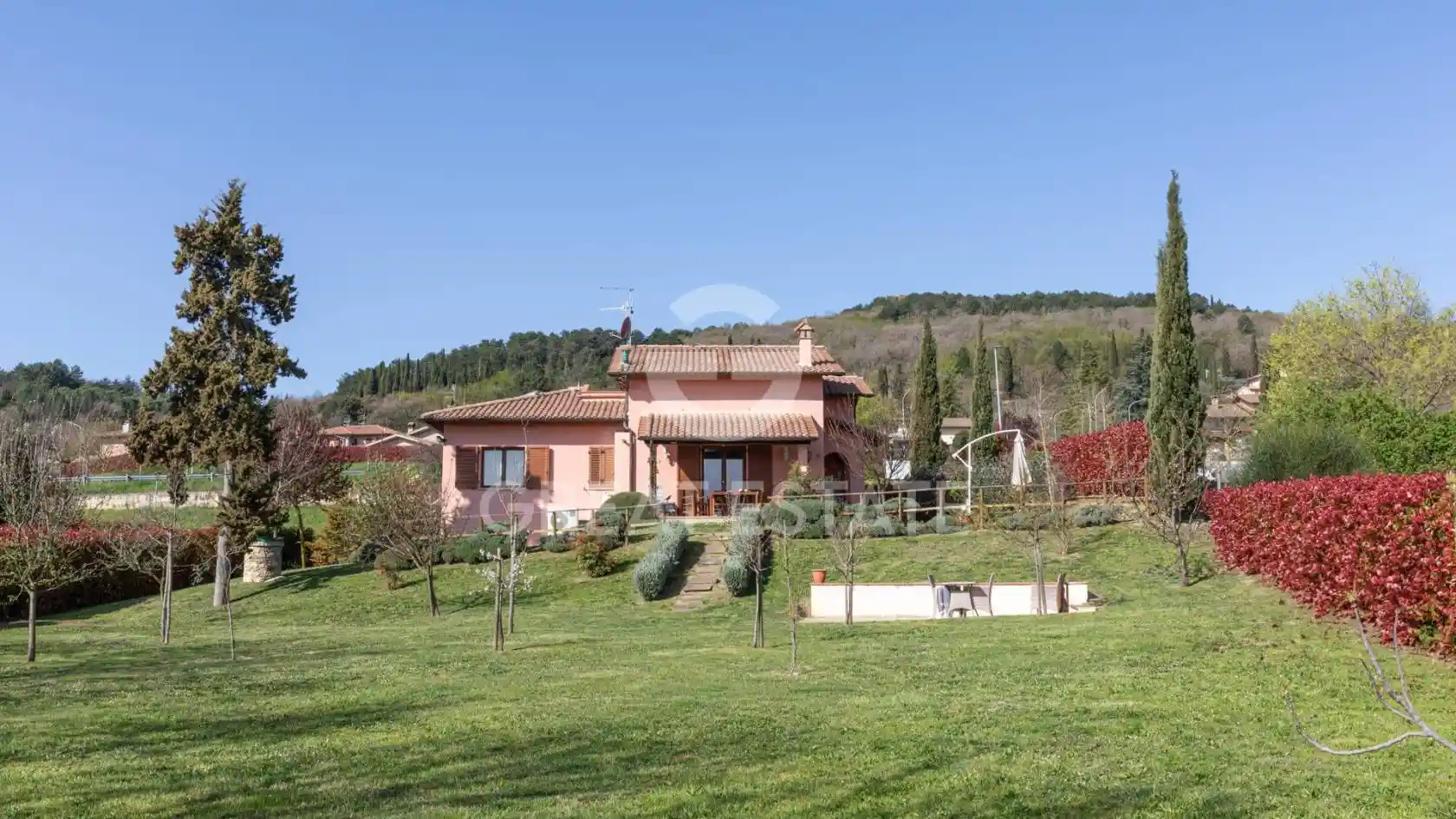 Villa in vendita a Sarteano