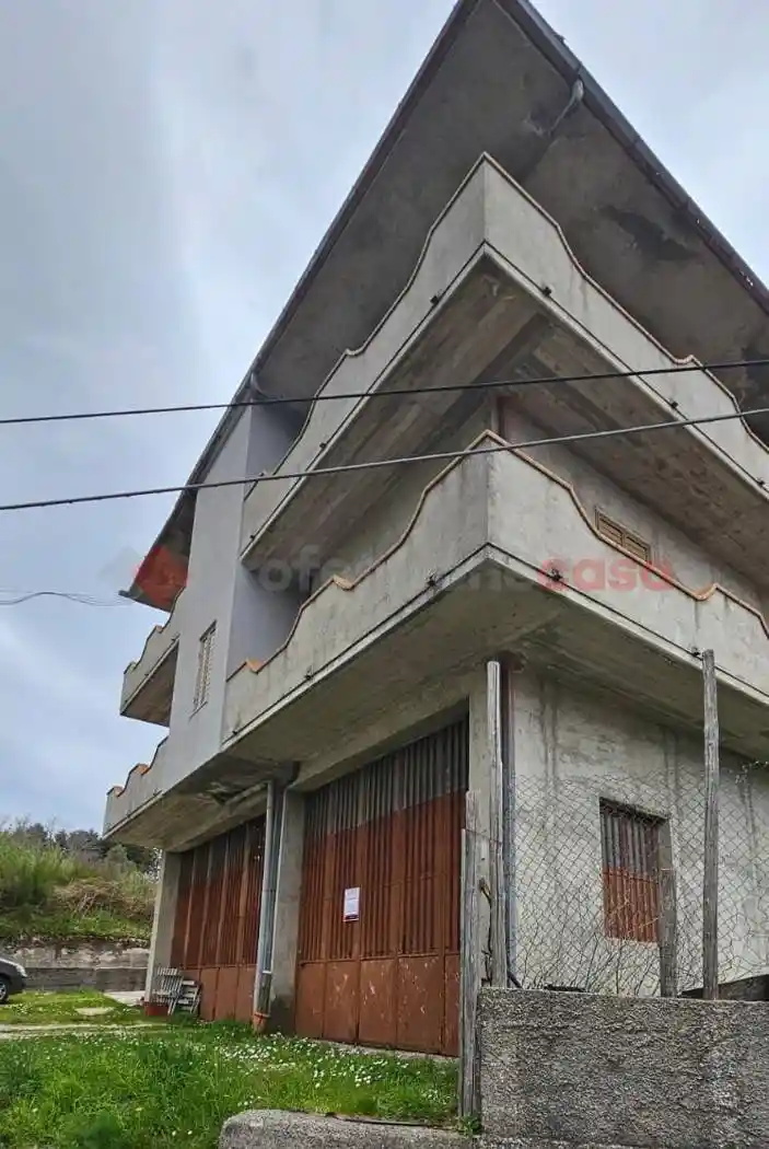 Palazzo - Edificio in Vendita - foto 2