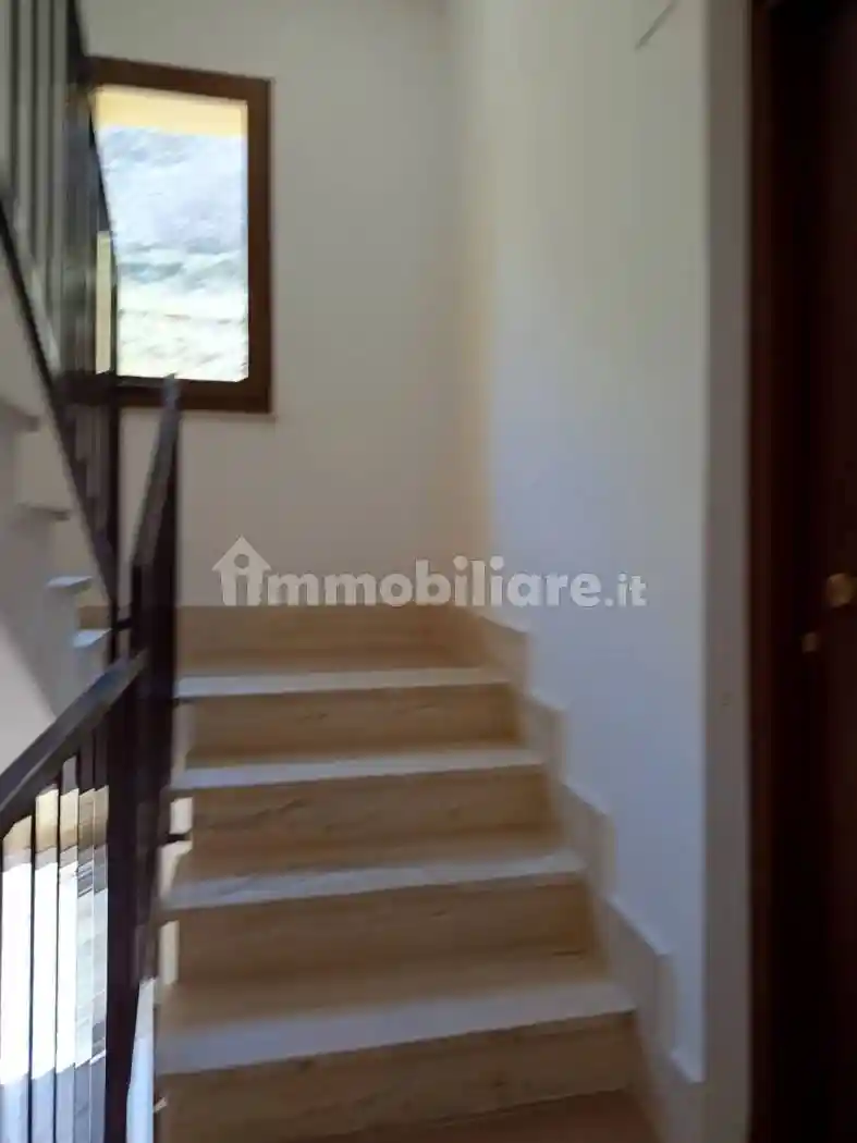 Appartamento in vendita a Lucoli