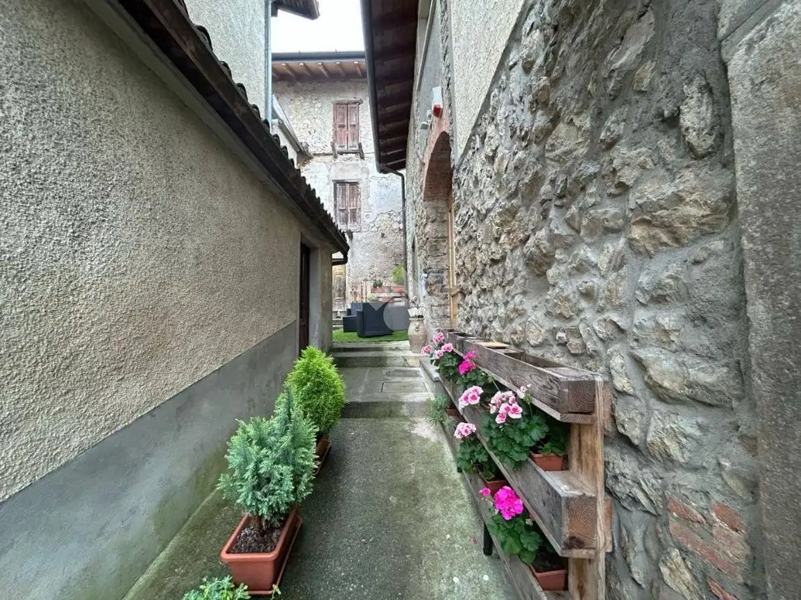 Casa indipendente in vendita a Capizzone