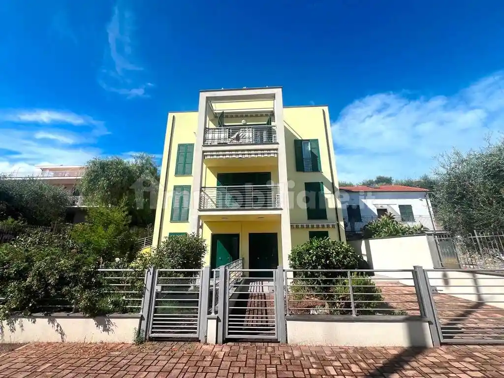 Appartamento in vendita a Diano Marina