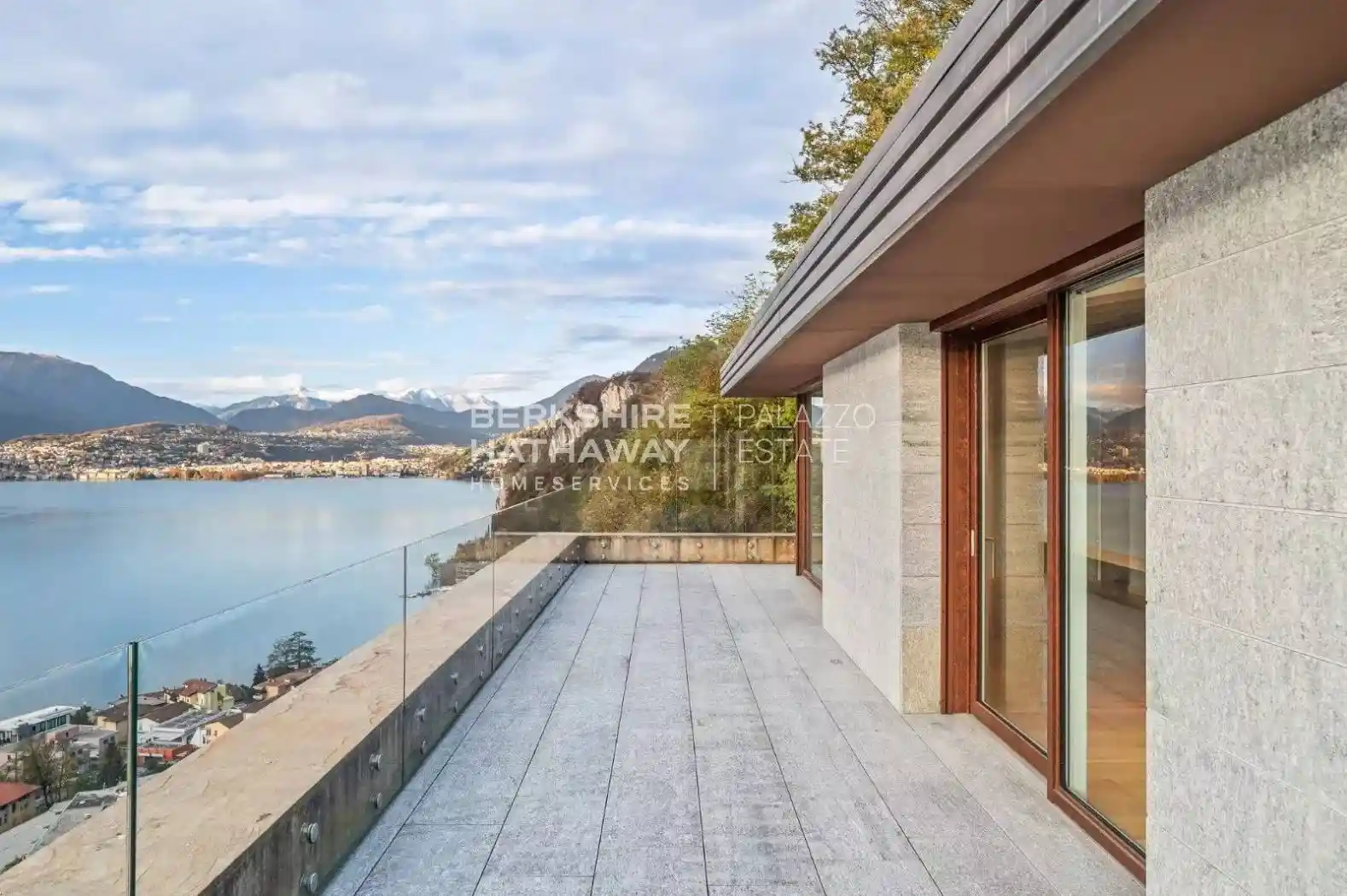 Villa in vendita a Campione d'Italia