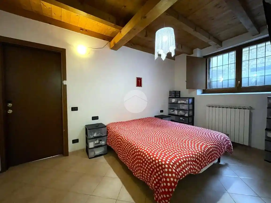 Bilocale via C. Battisti 64, Centro, Zandobbio - foto 3