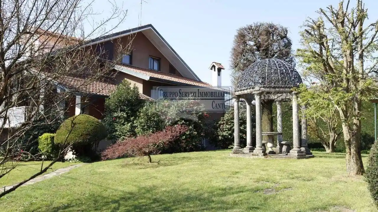 Villa in vendita a Seveso