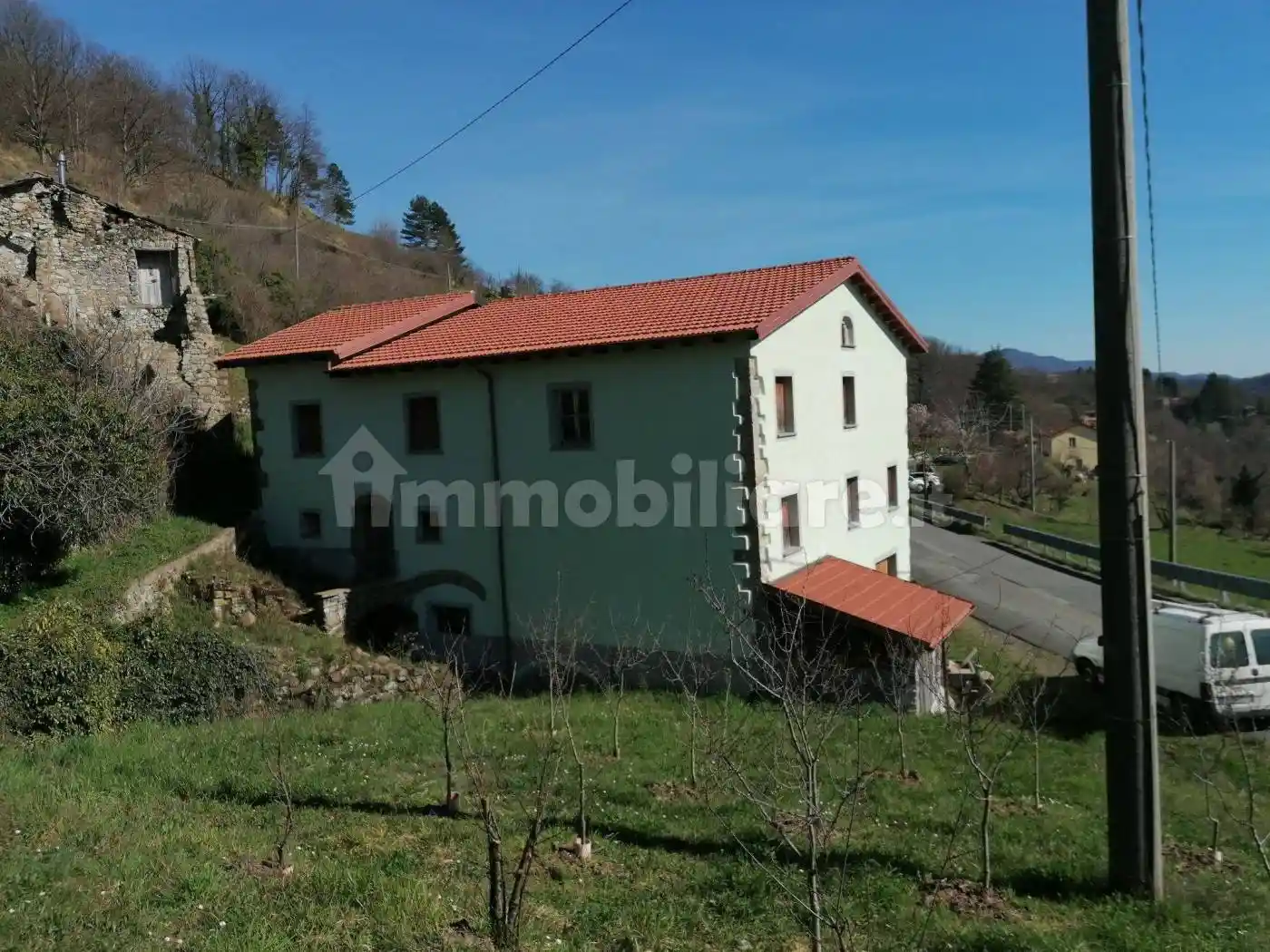 Casa indipendente in vendita a Varese Ligure