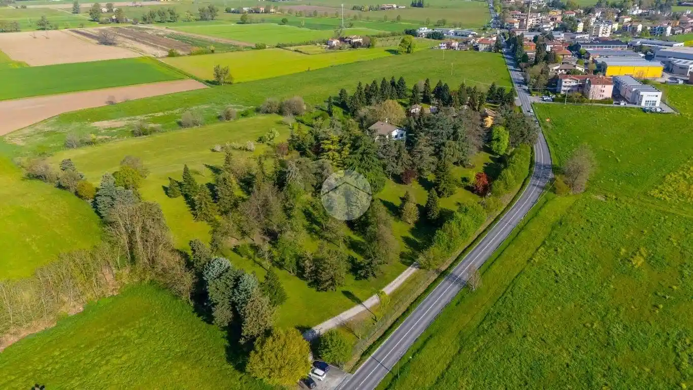 Villa in vendita a Parma