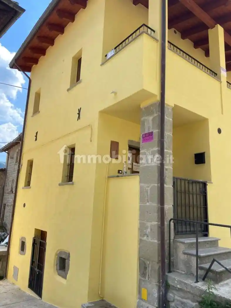 Casa indipendente in vendita a Acquasanta Terme