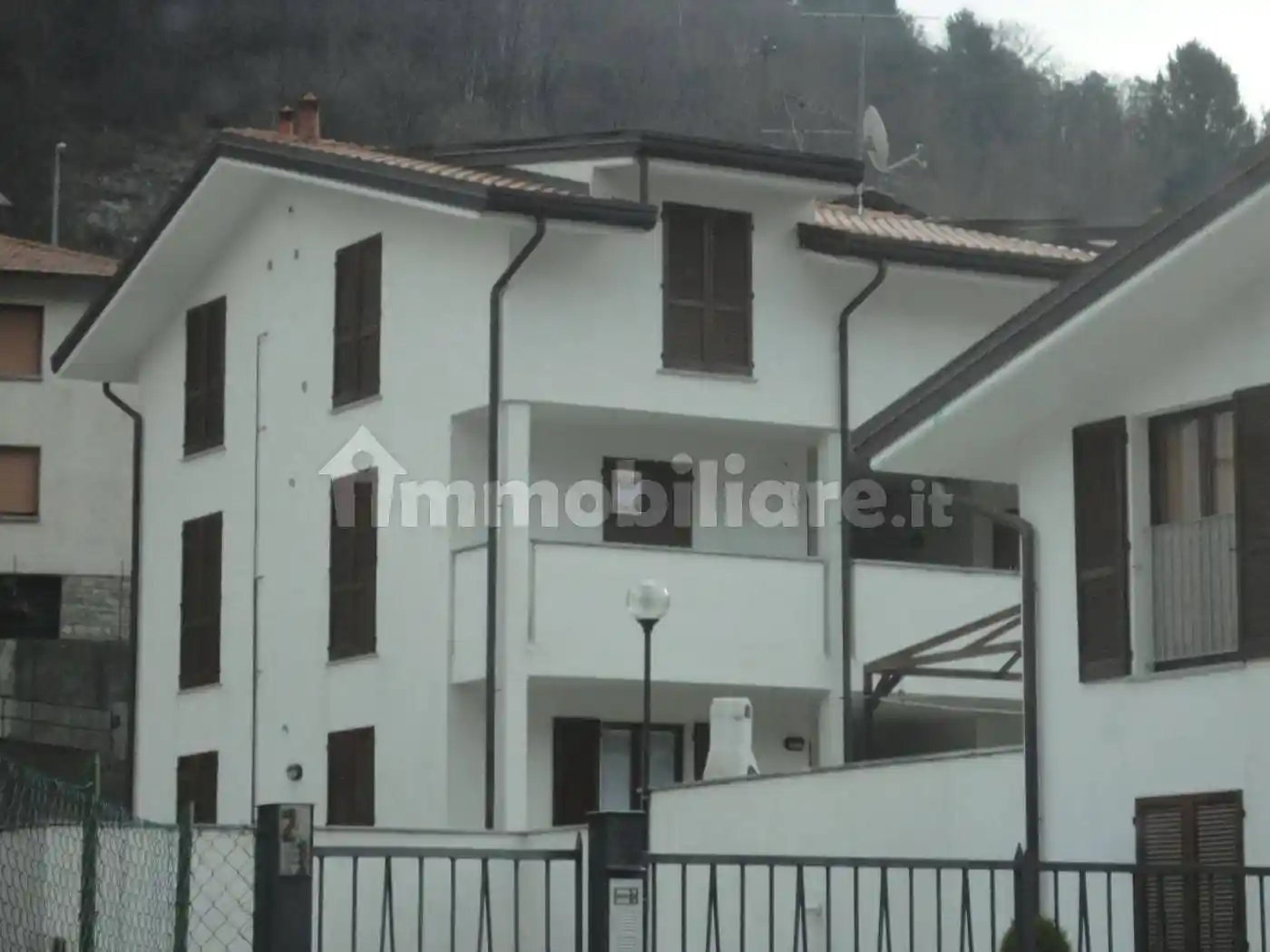 Appartamento in vendita a Barni