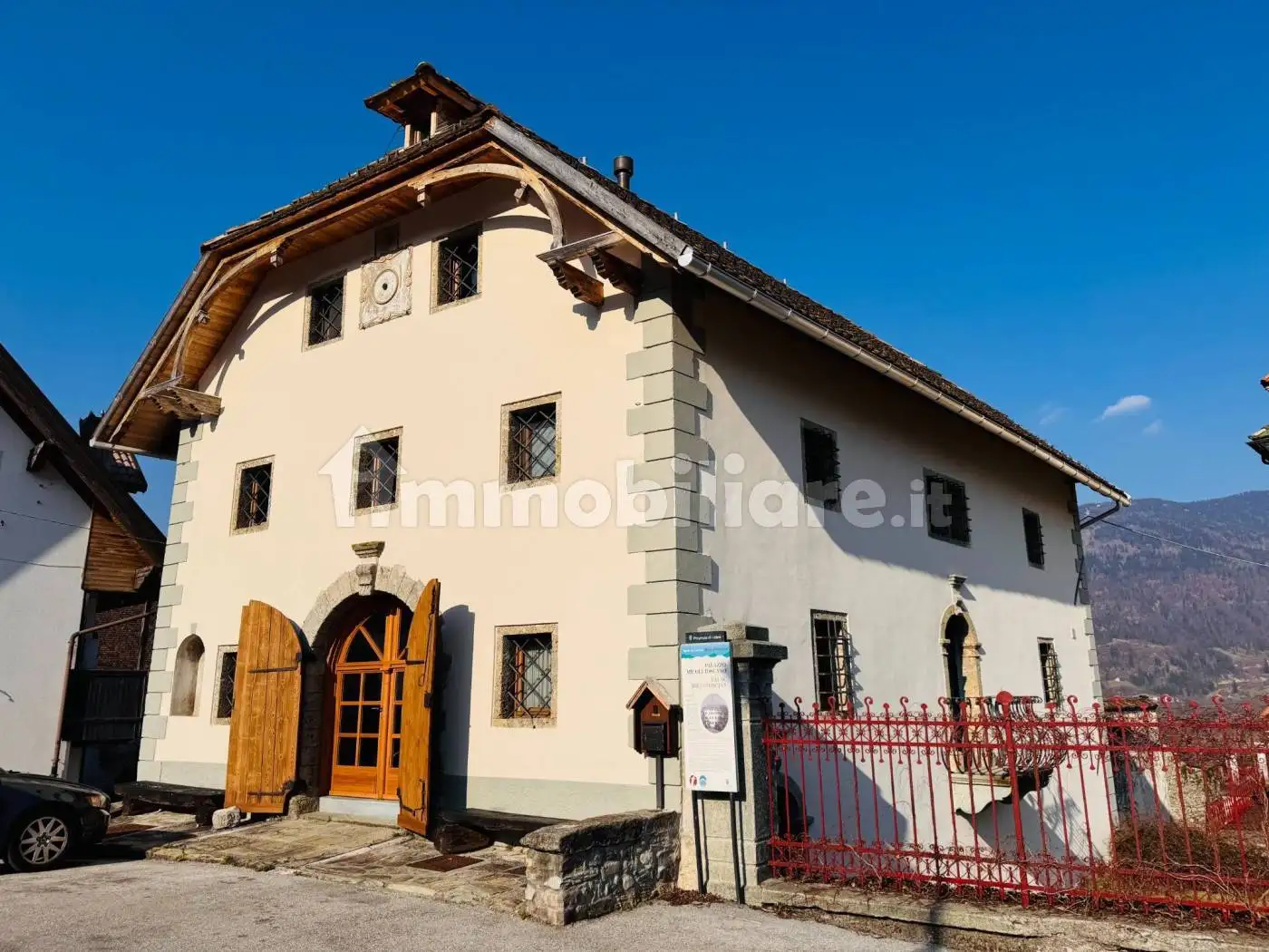 Villa in vendita a Ovaro