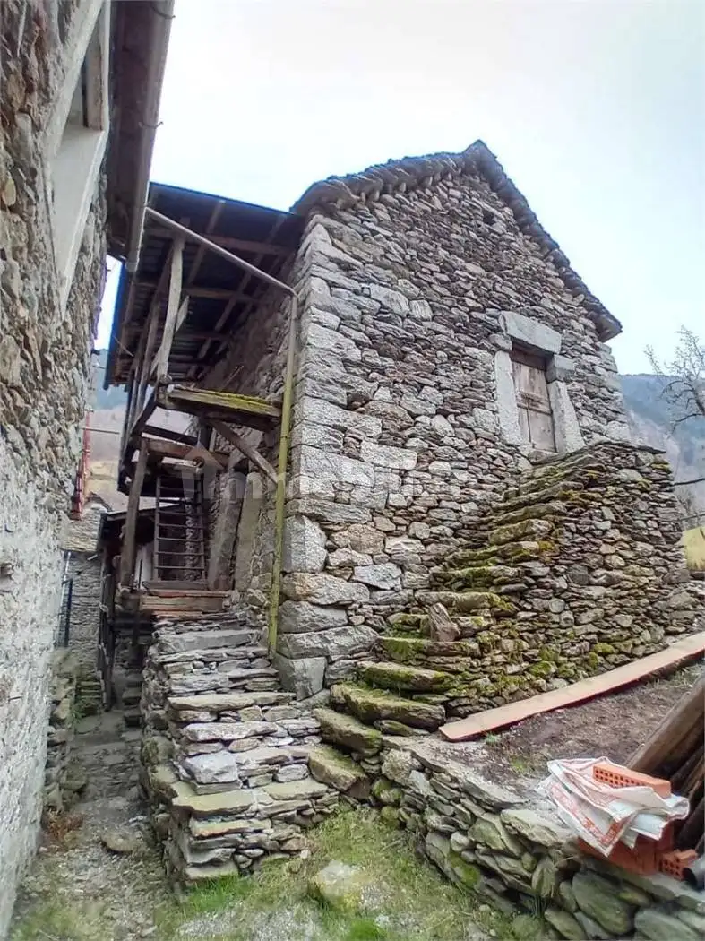 Rustico - Casale in vendita a Borgomezzavalle