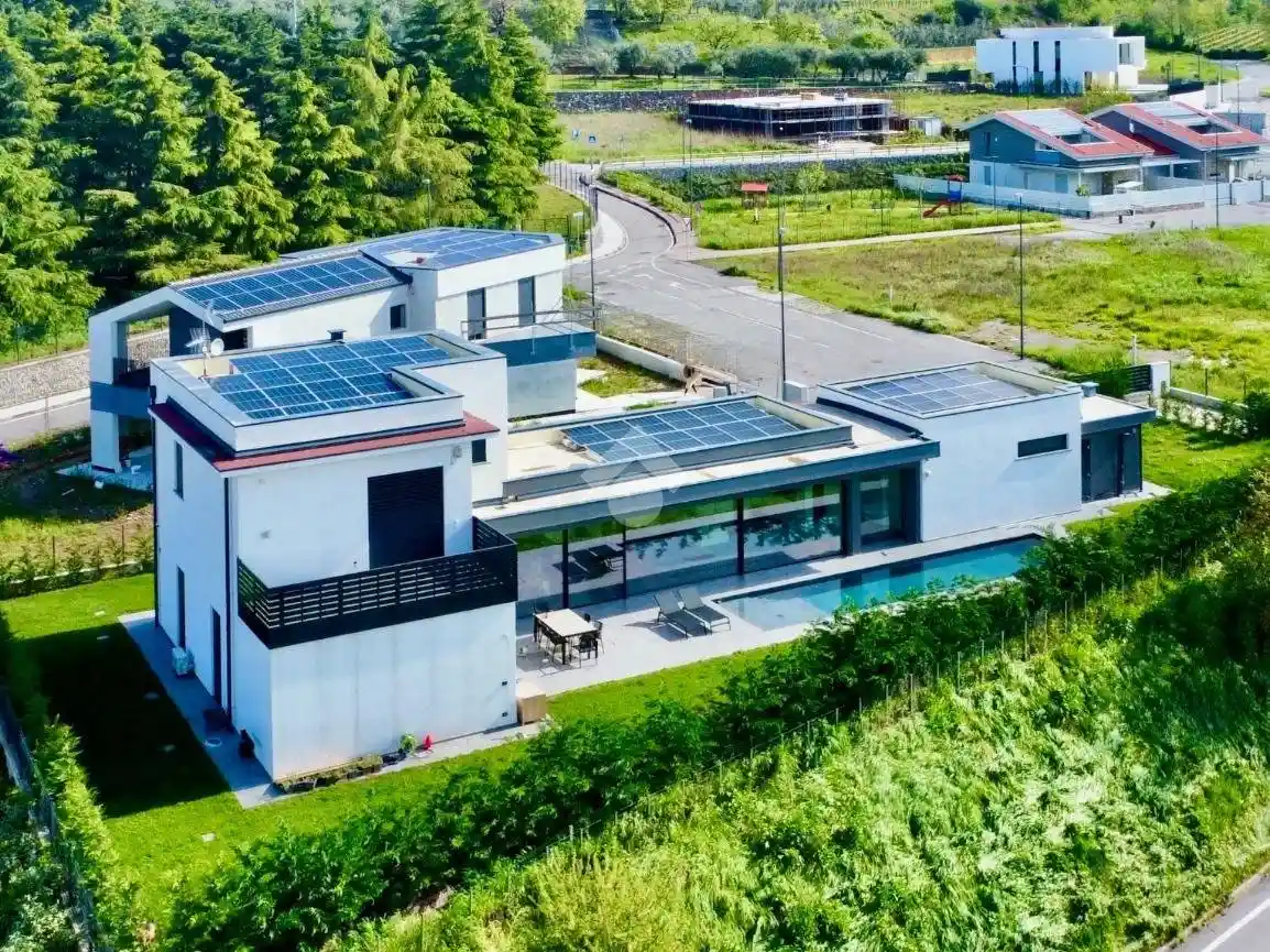 Villa in vendita a Affi