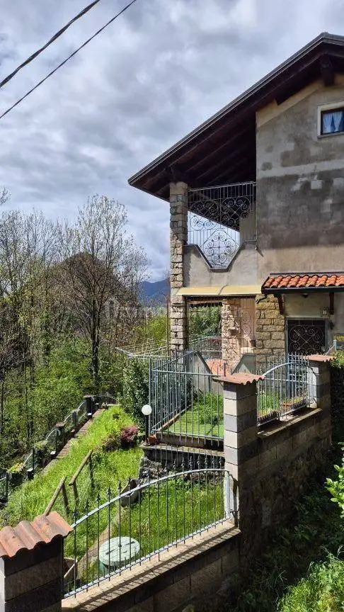 Villa in vendita a Cellio con Breia