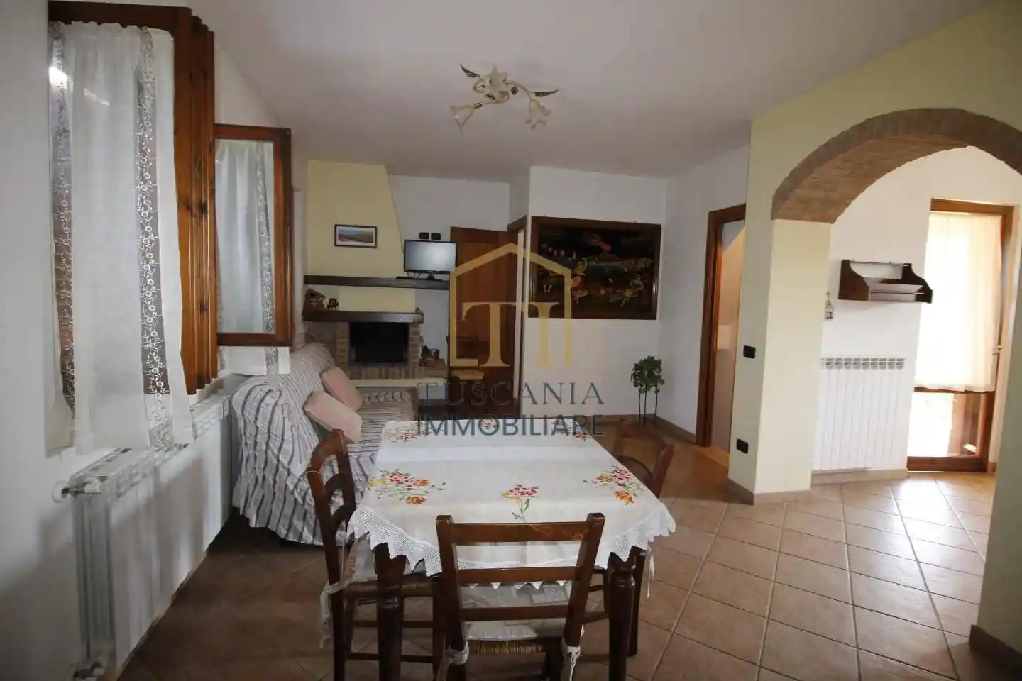 Appartamento ottimo stato, su più livelli, Gracciano, Selvamaggio, Belvedere, Colle di Val d'Elsa - foto 4