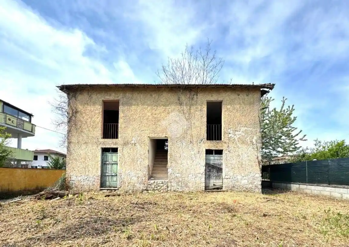 Rustico - Casale in vendita a Sezze