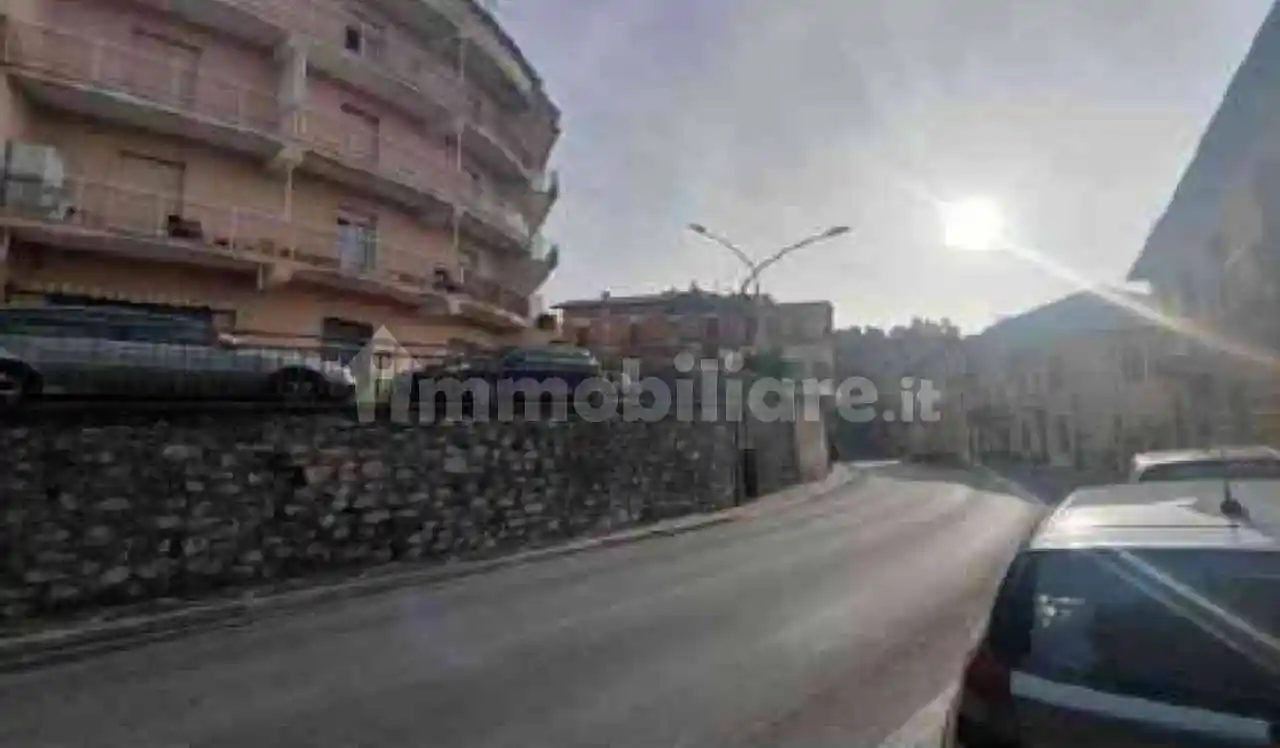 Palazzo - Edificio in vendita a Fiuggi