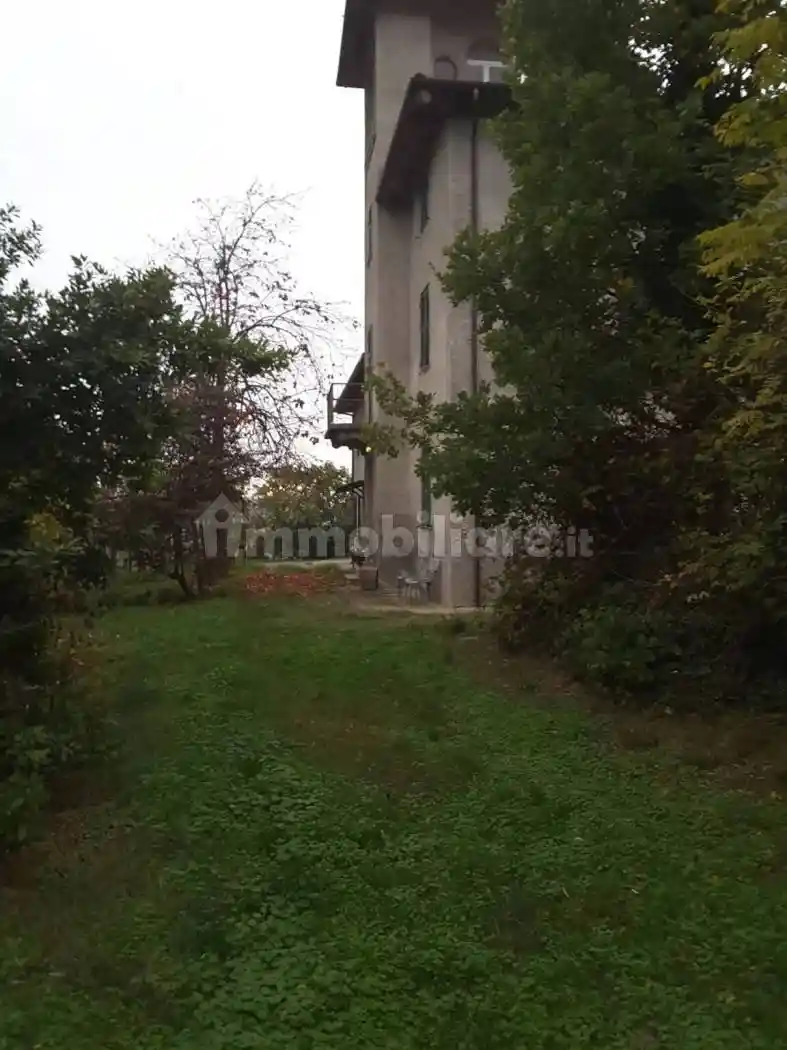 Villa in vendita a Rocca Grimalda
