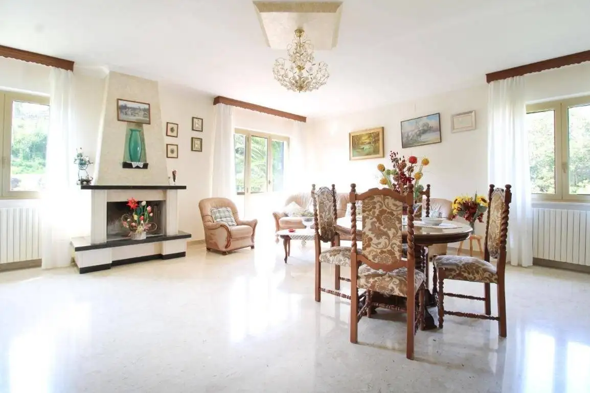 Casa indipendente in vendita a Atri