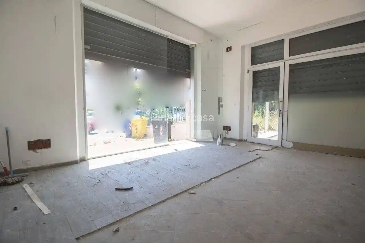 Trilocale da ristrutturare, piano terra, Le Fontanelle, Prato - foto 2