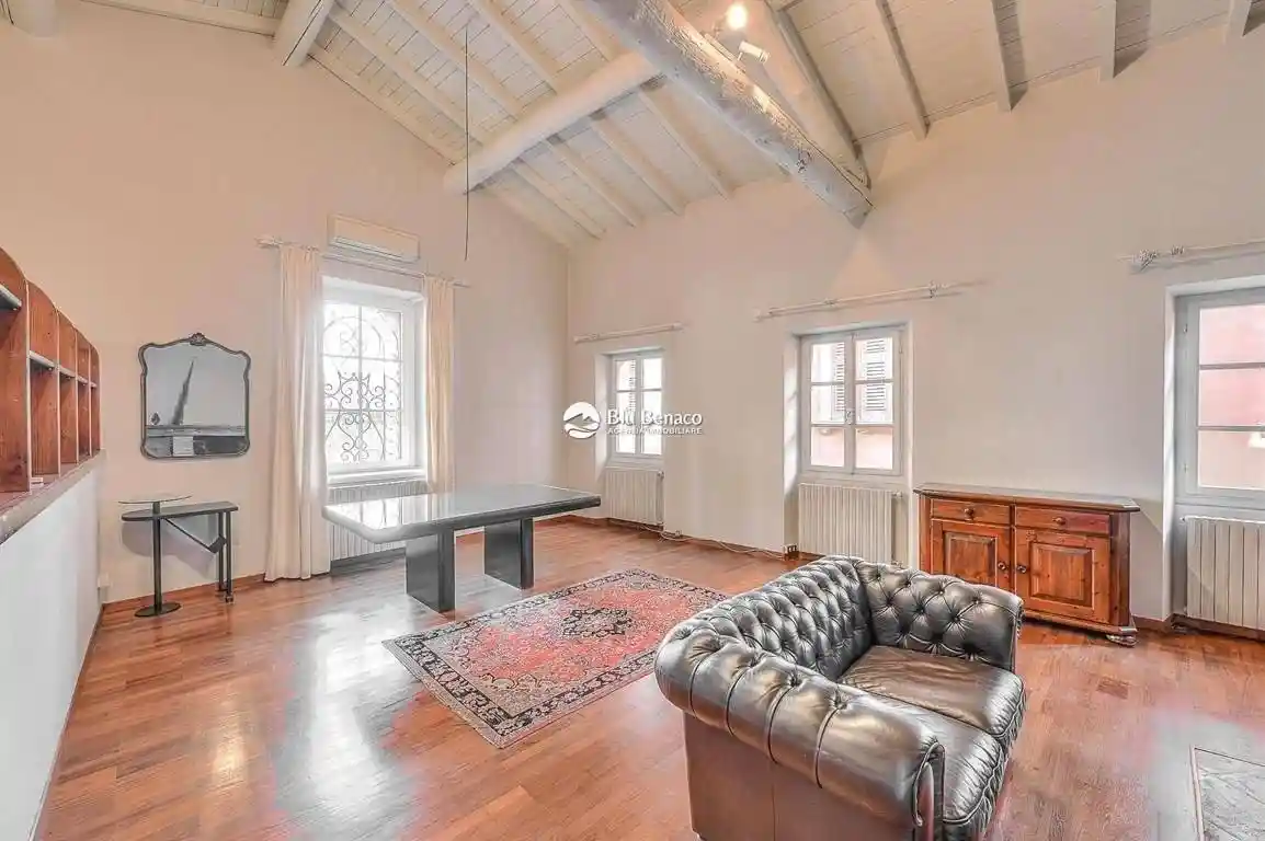 Casa indipendente in vendita a Gargnano