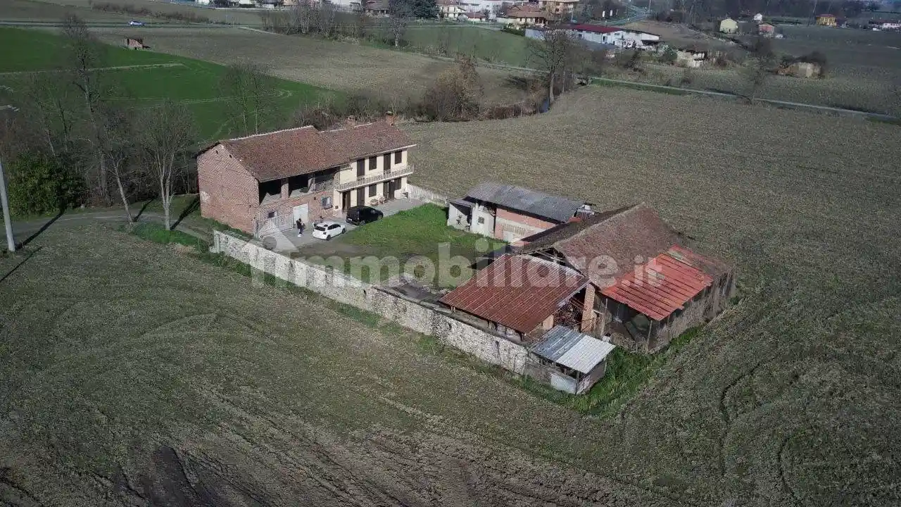 Rustico - Casale in vendita a Vigone