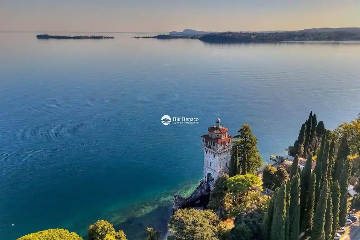 Casa indipendente in vendita a Gardone Riviera