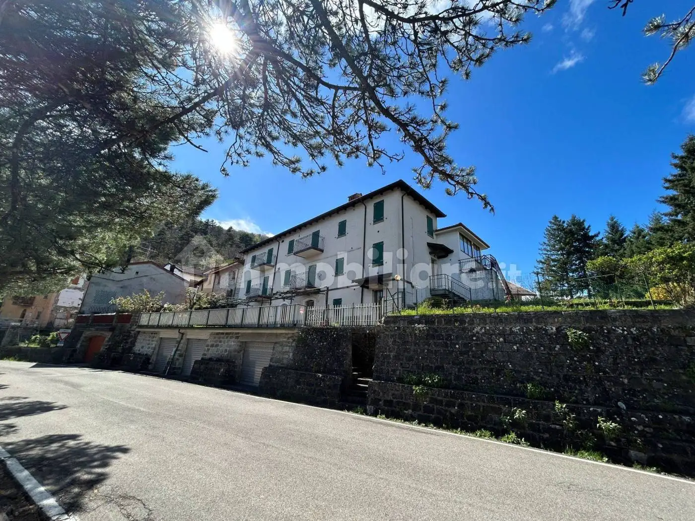 Casa indipendente in vendita a Lizzano in Belvedere