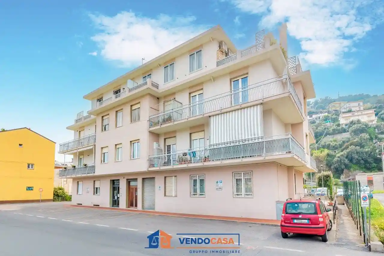 Appartamento in vendita a Imperia