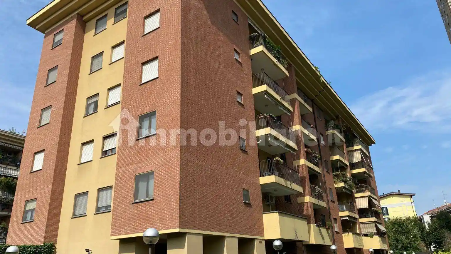 Bilocale via Ippodromo 14, Gallaratese, Milano - foto 2