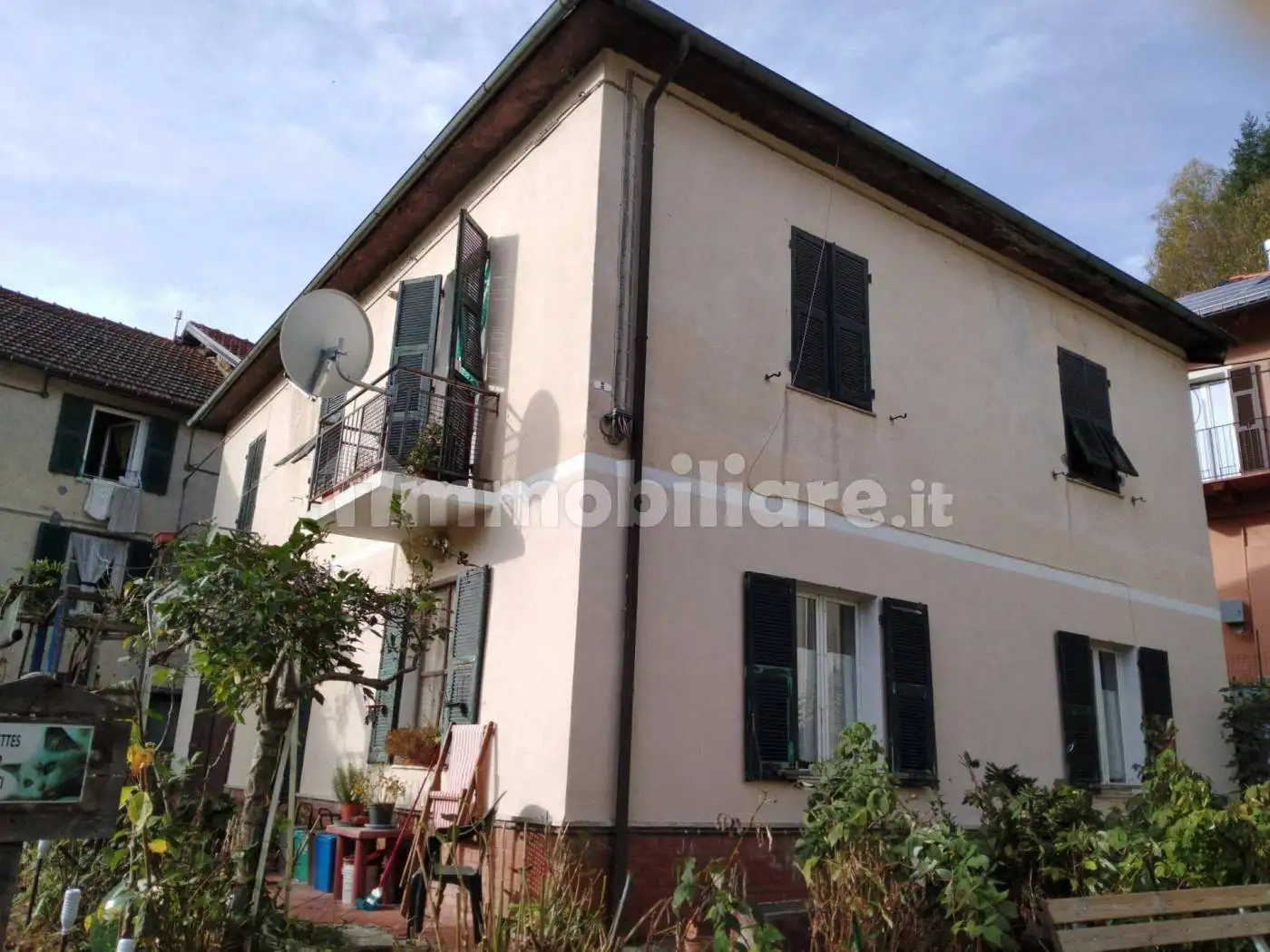 Casa indipendente in vendita a Osiglia