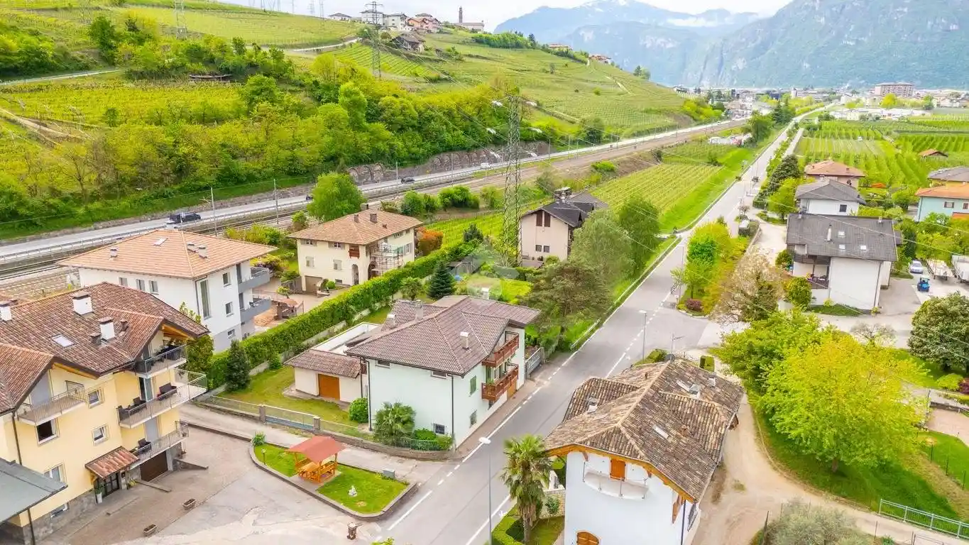 Casa indipendente in vendita a Lavis