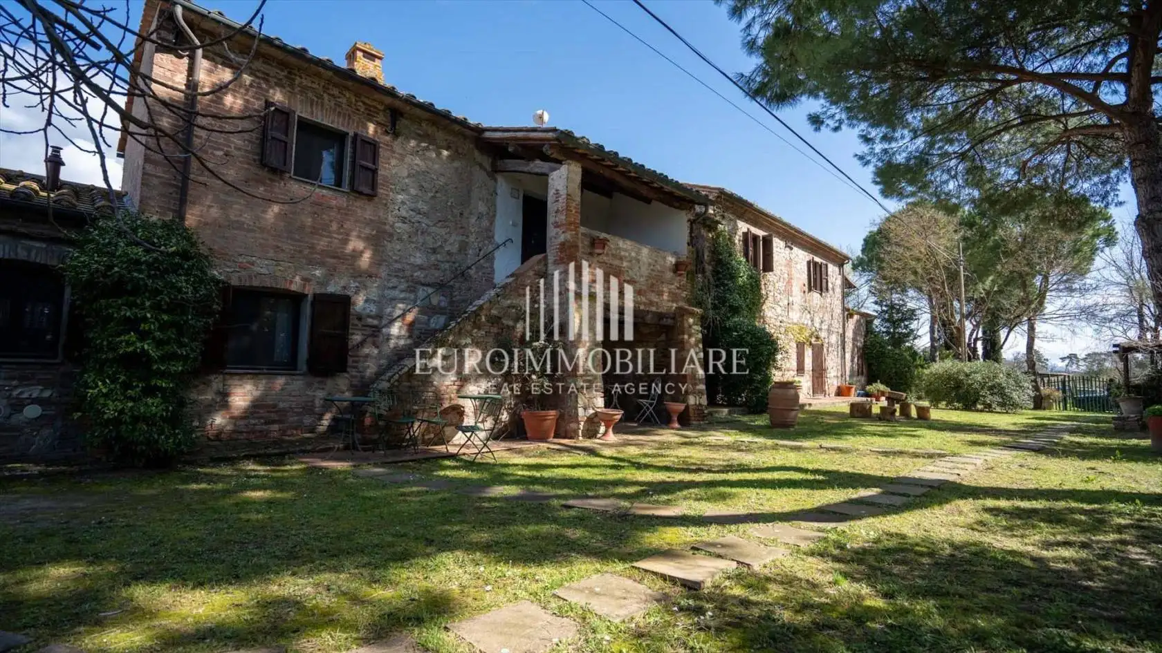 Rustico - Casale in vendita a Castiglione del Lago