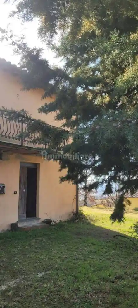 Villa in vendita a Gualdo Tadino