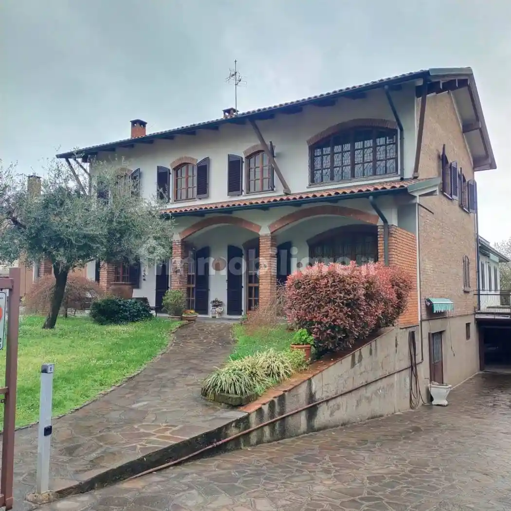 Villa in vendita a Agrate Brianza