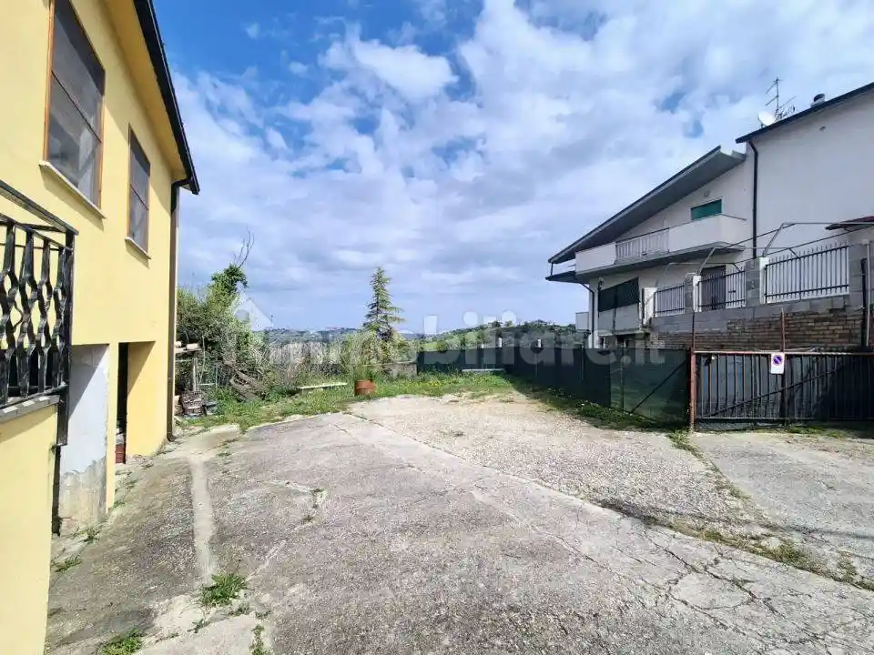 Villa unifamiliare Bucchianico C.da San Leonardo 29, Bucchianico - foto 3