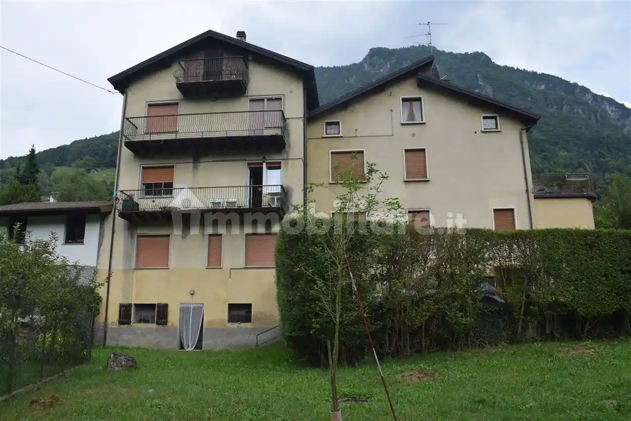 Appartamento in vendita a Serina